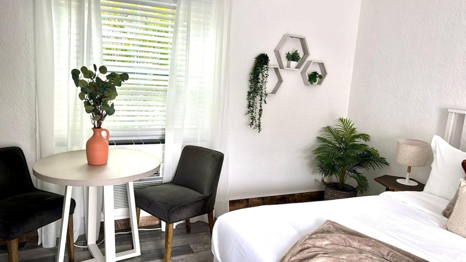 1K Bed Studio Apt With Shared Pool 06 Clearwater Exteriör bild