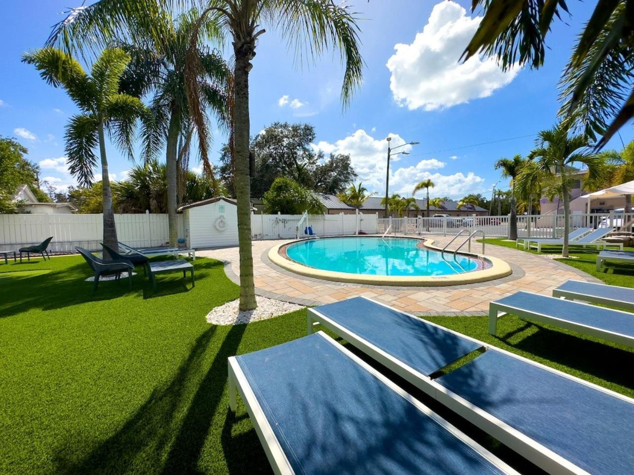 1K Bed Studio Apt With Shared Pool 06 Clearwater Exteriör bild